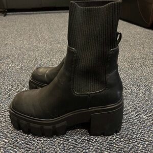 Steve Madden black Limit boots